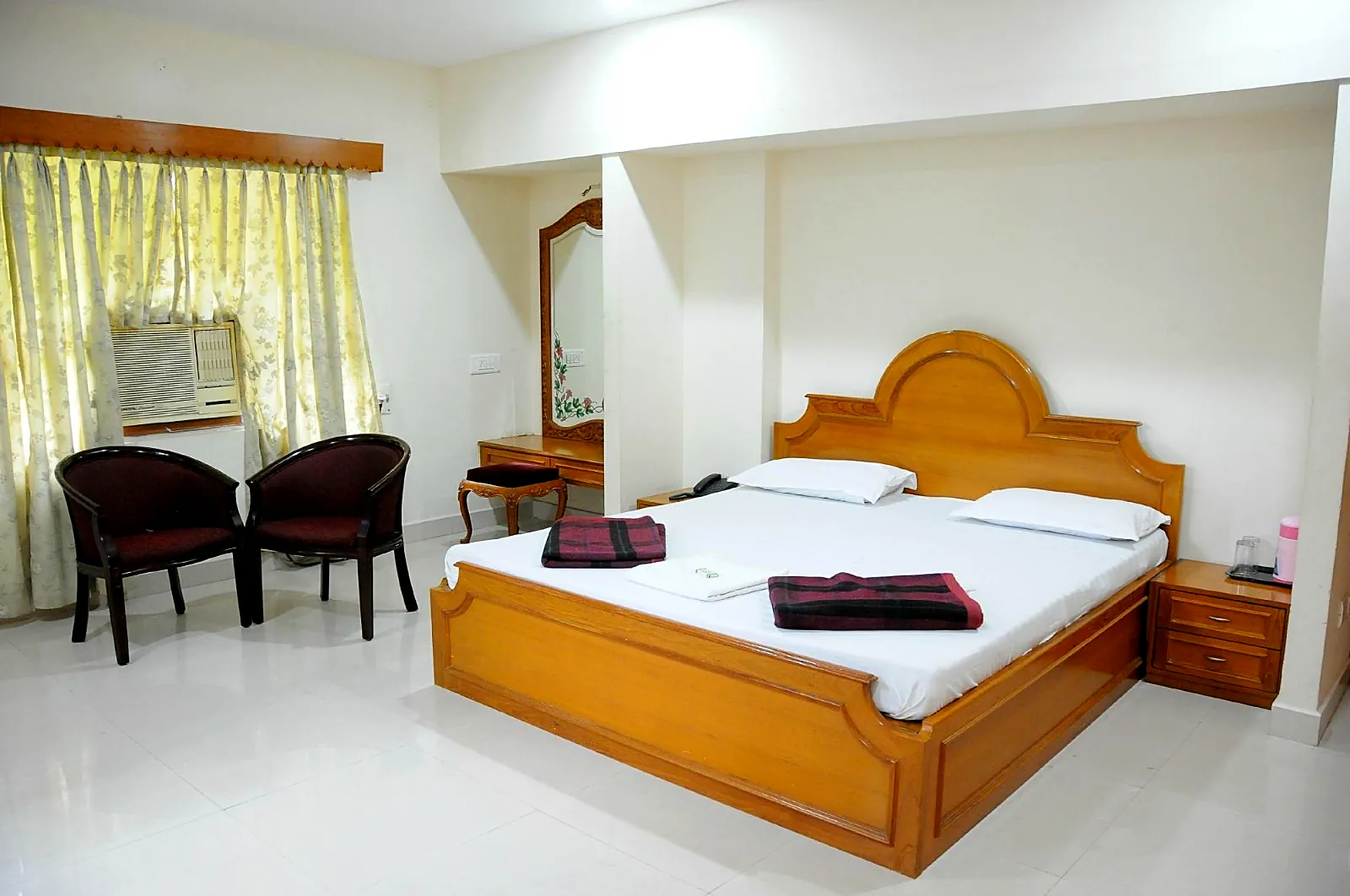 Bedroom, Lloyds Service Apartments, T Nagar