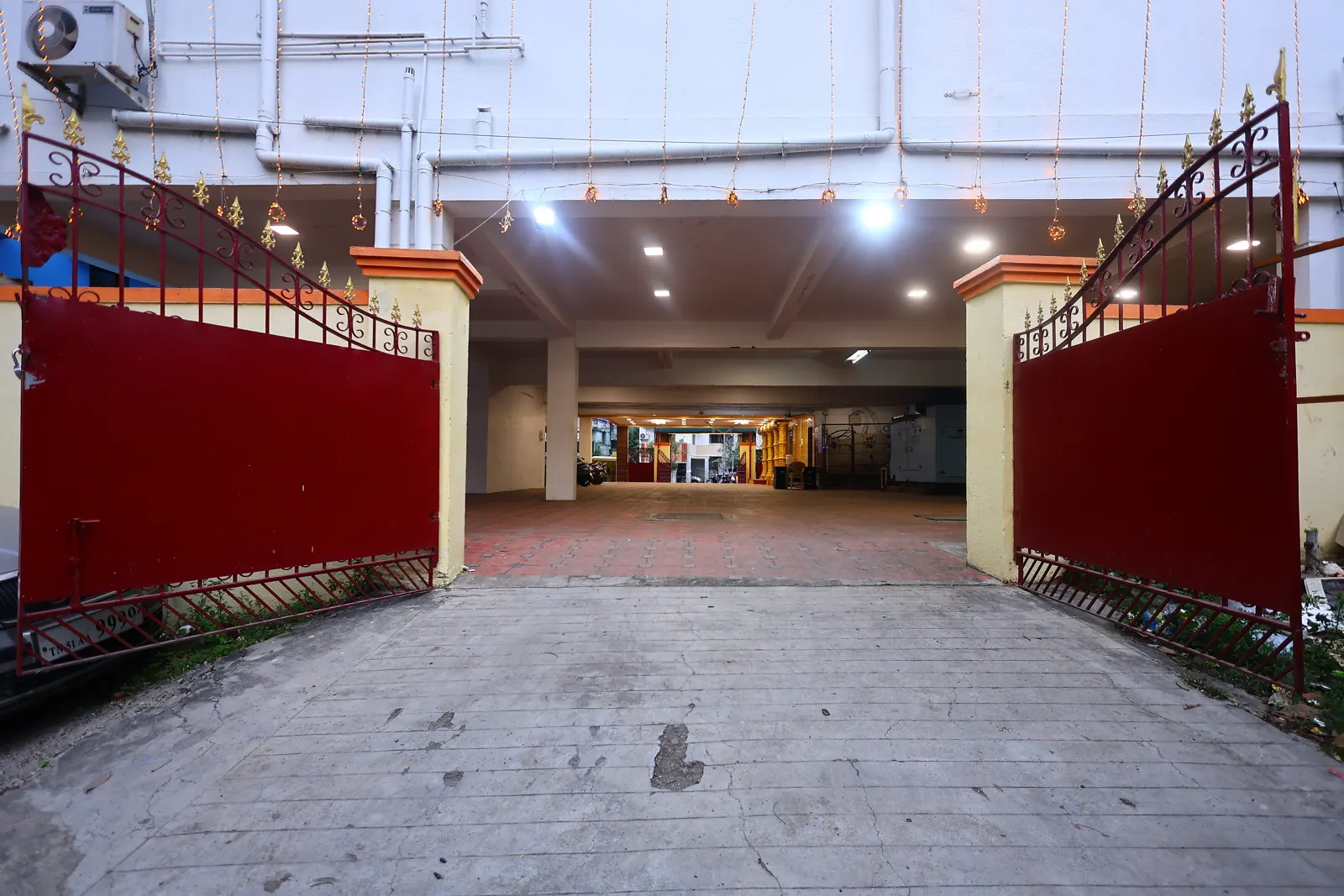 Parking, Sri Hariharan Hall, Nanganallur