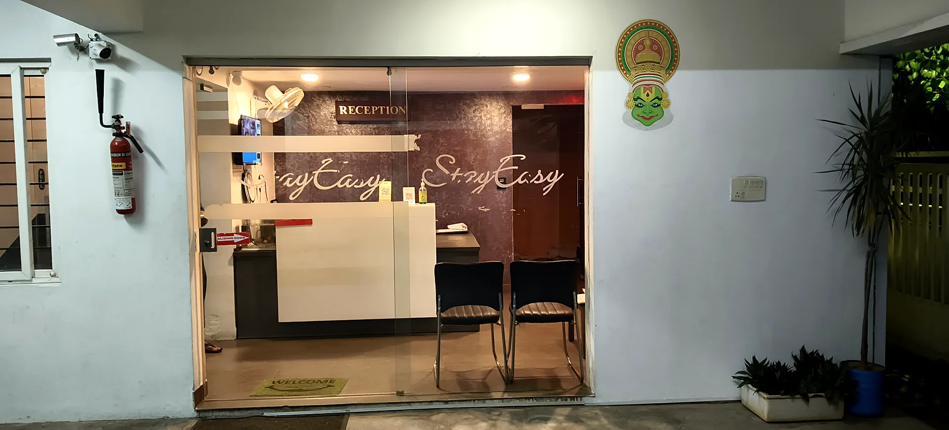 Reception, Stayeasy, Thiruvanmiyur