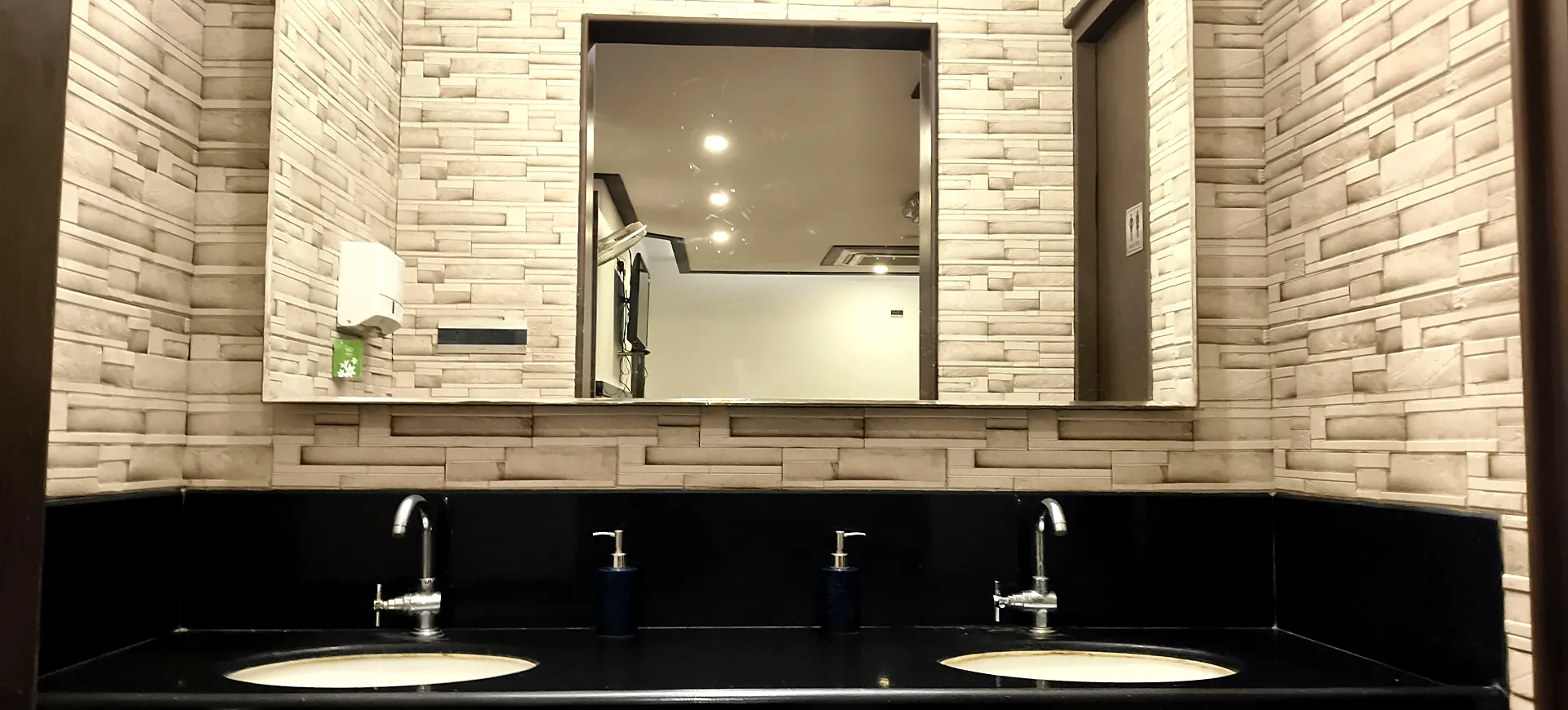 Staylite Suites, Thiruvanmiyur: photo 10