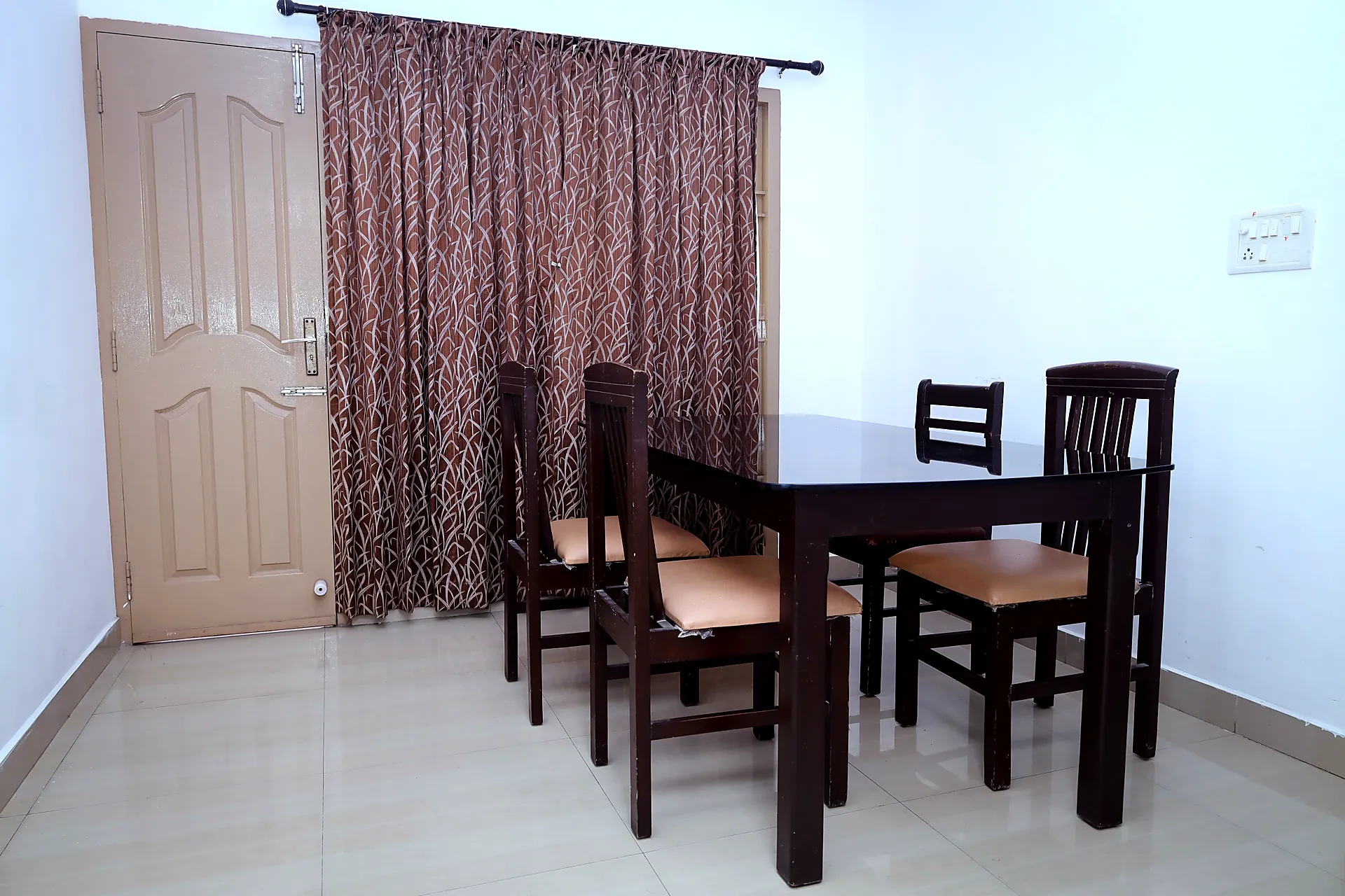 Swarna Sudarshan Service Apartments, Sholinganallur, OMR: photo 8