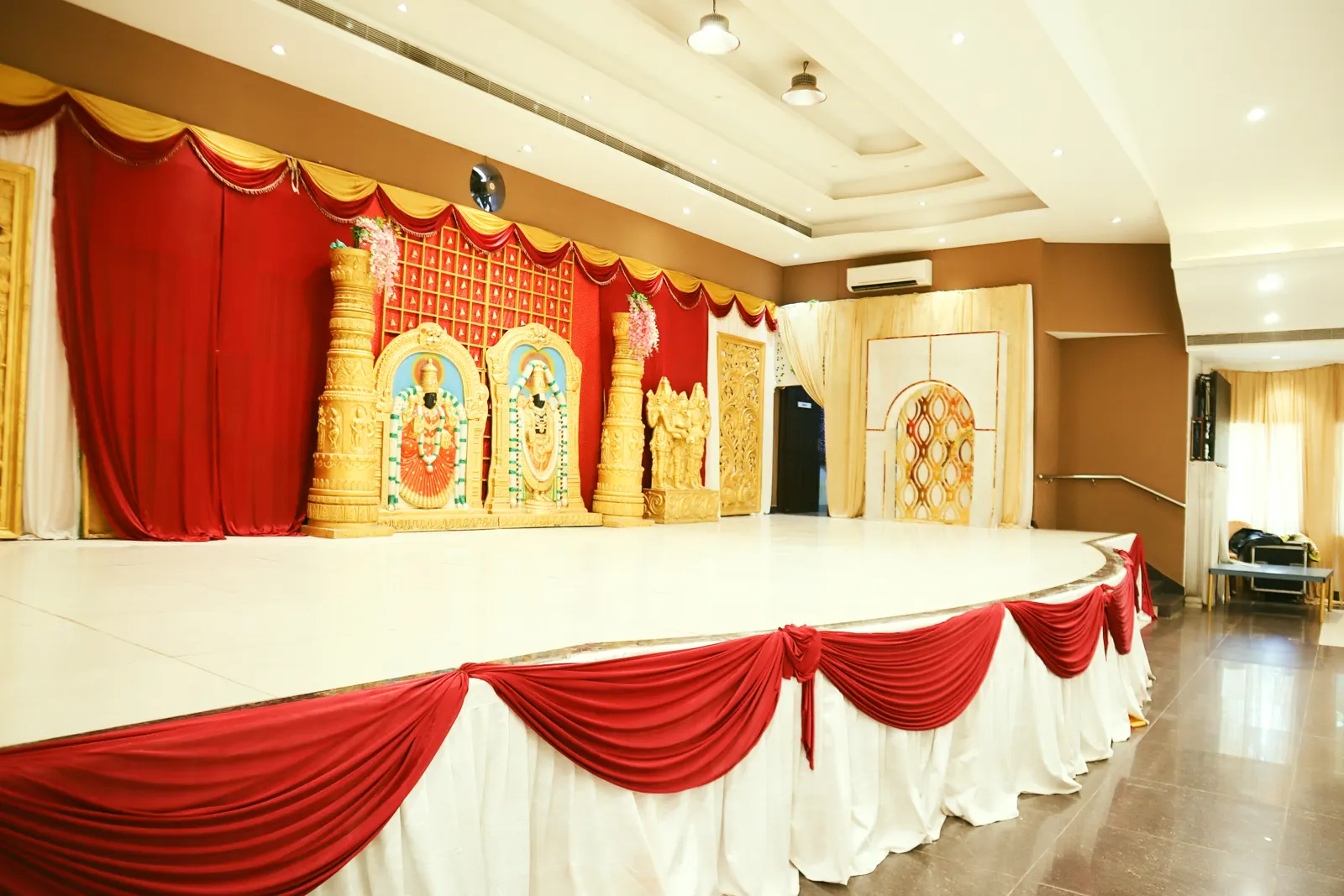 Stage, Swarna Sudarshan Wedding Hall, Nanmangalam