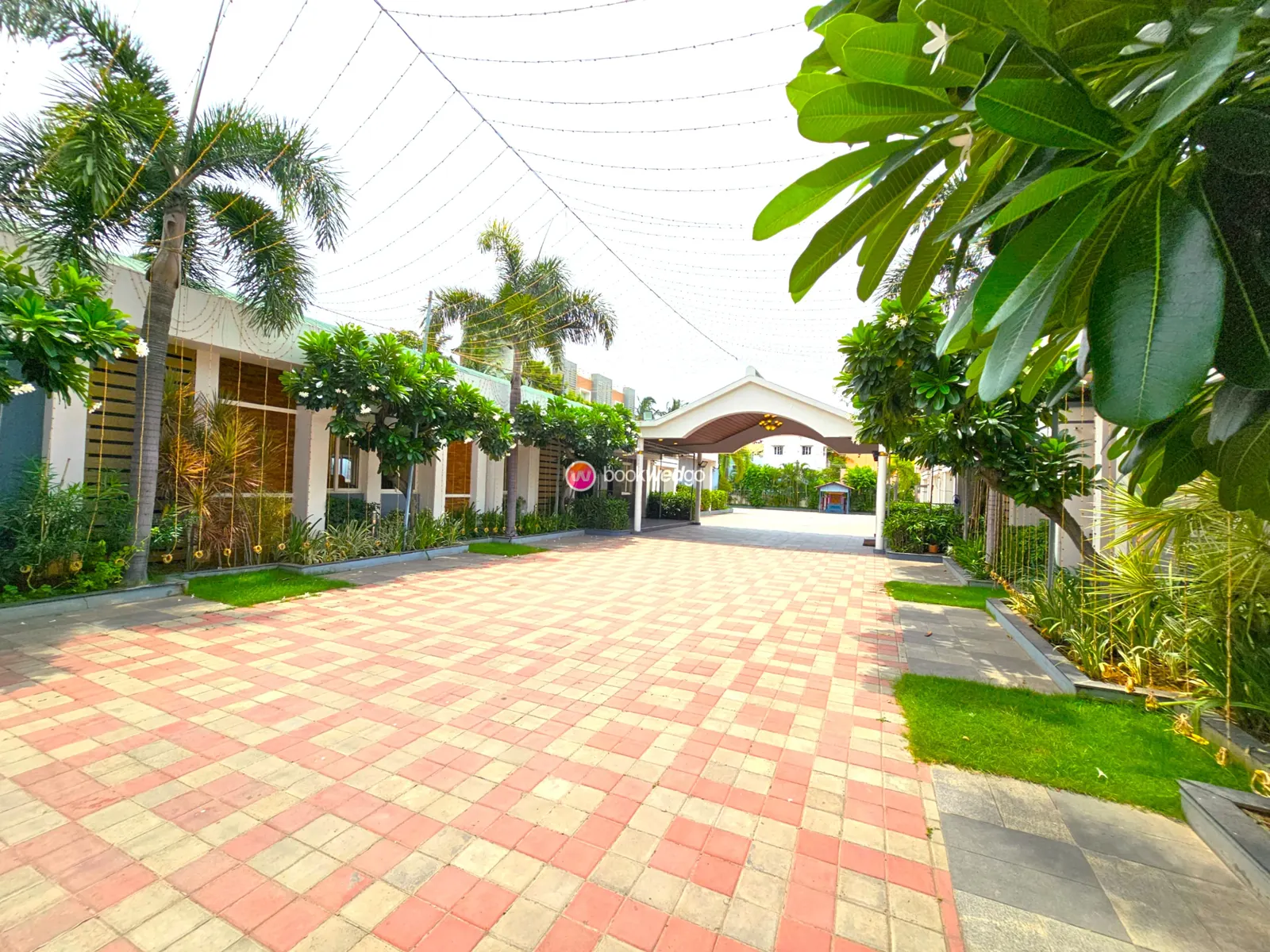 Driveway, Swarna Sudarshan Wedding Hall, Nanmangalam