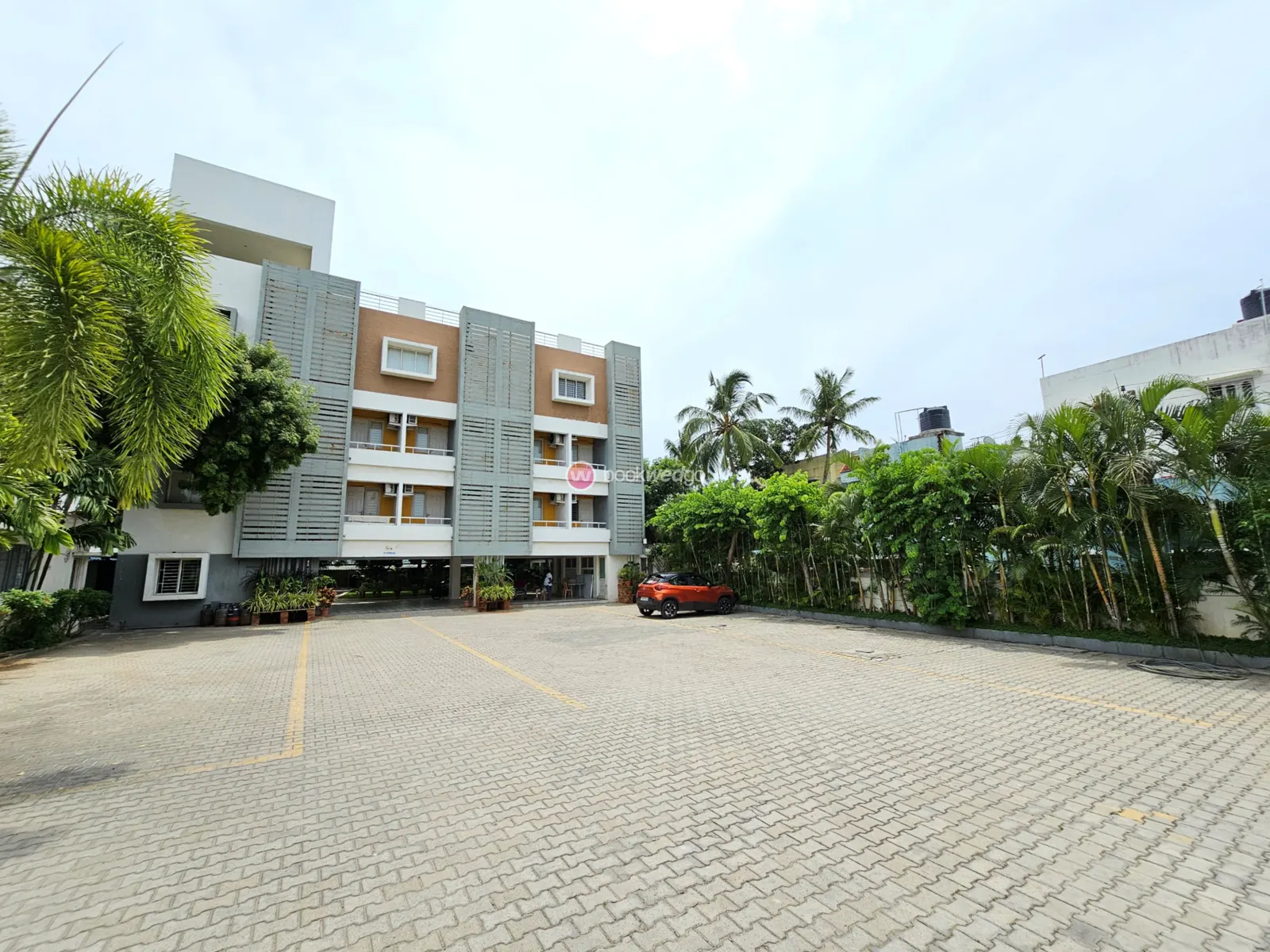 Parking, Swarna Sudarshan Wedding Hall, Nanmangalam